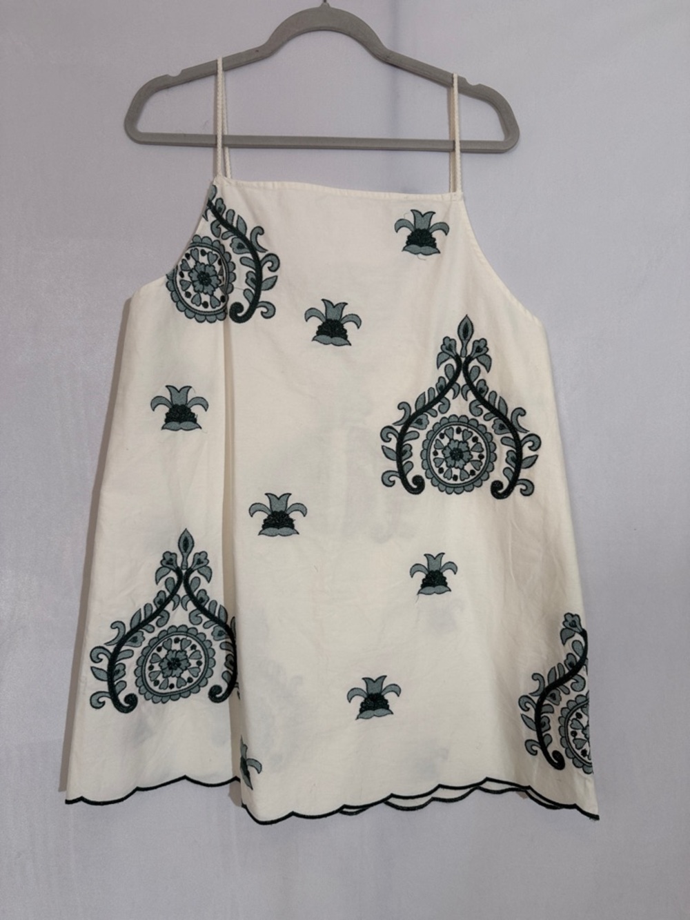 Zara NWT Embroidered Mini Dress Size L Ivory With Green Embroidery.